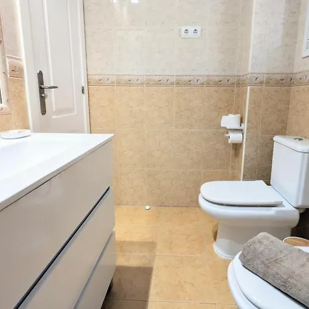 Апартаменты Elegant Sea View Near & Train *