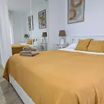 Διαμέρισμα Elegant Sea View Near & Train *